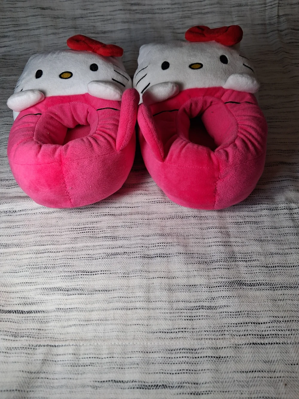 Pink Plush Heĺlo Kitty  Kids Slippers Size 5
